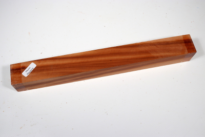 Square Plum Tree 305x35x35mm - Pflau0419