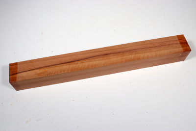 Square Plum Tree 305x35x35mm - Pflau0420