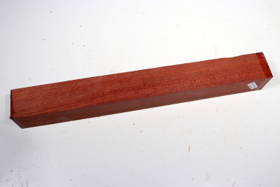 Square Bloodwood, Red Satiné 345x40x40mm - Blood0139