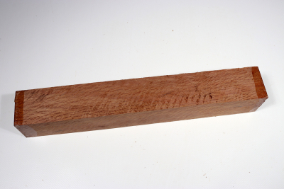 Square Holm Oak 305x45x45mm - SteiEi0374