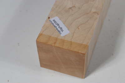 Square Birdseye Maple 305x50x50mm - VogAug0364