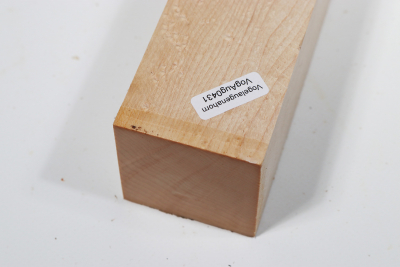 Square Birdseye Maple 305x50x50mm - VogAug0431
