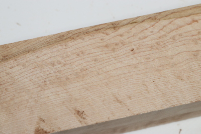 Square Birdseye Maple 305x50x50mm - VogAug0479