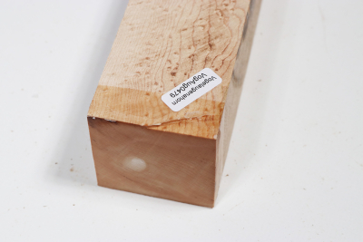 Square Birdseye Maple 305x50x50mm - VogAug0479
