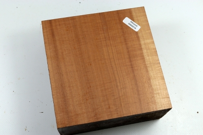 Block Red Milkwood, curly 145x145x60mm - Milk0019