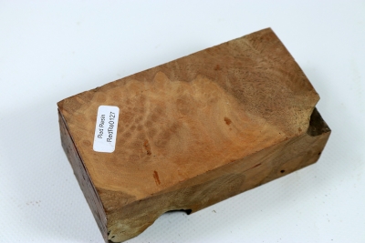 Block Red Resin Burl 117x63x40mm - RedRe0127