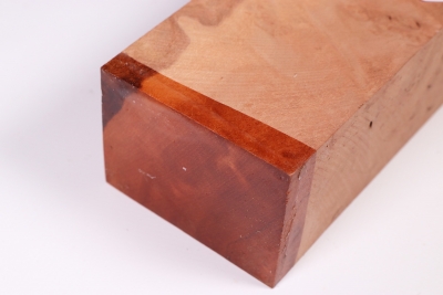 Block Red Resin Burl 140x75x55mm - RedRe0187