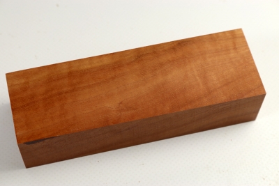 Knife Block Red Milkwood, curly - Milk0030