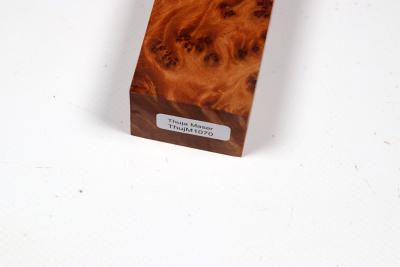 Messergriffblock Thuja Maser - ThujM1070