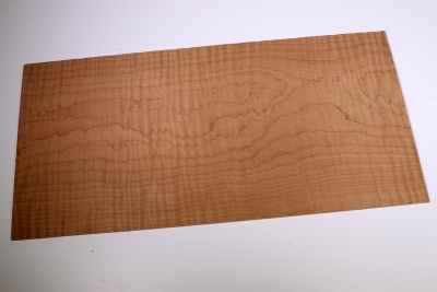 Thermo Riegelahorn Sägefurnier 350x170x3mm - SaeFu0028