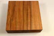 Abmessungen: ca. 175 x 175 x 50 mm